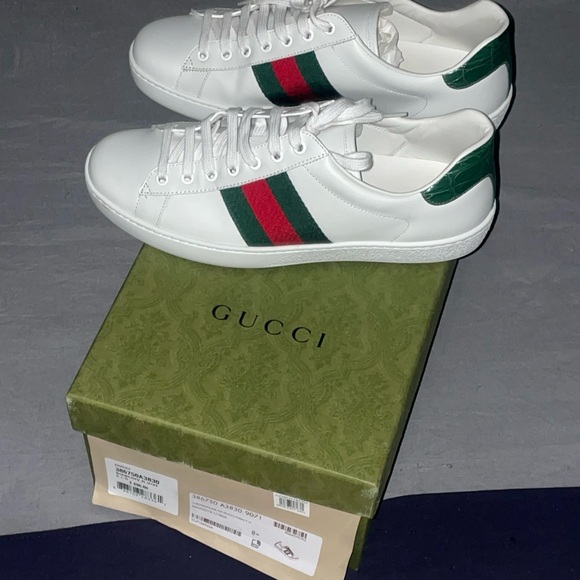 Gucci men sneakers size 9 1/2.. - Picture 4 of 8